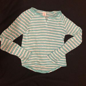 Lightweight Knit Long Sleeve Shirt